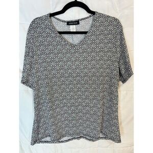 Ashley Blue Women's 1X Geometric Print V Neck Short Sleeve Top Made in USA